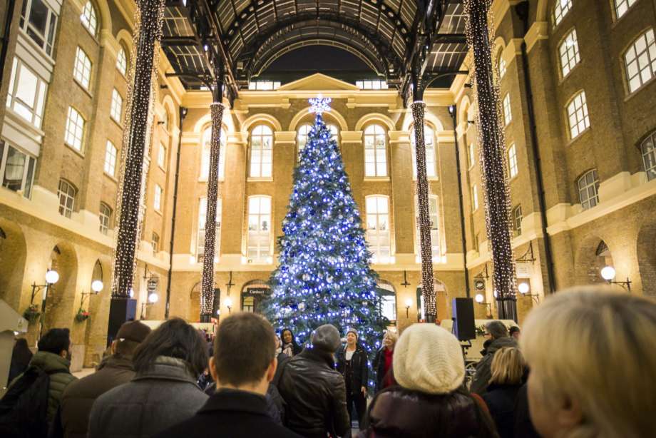 Christmas Tree in Hay's Galleria