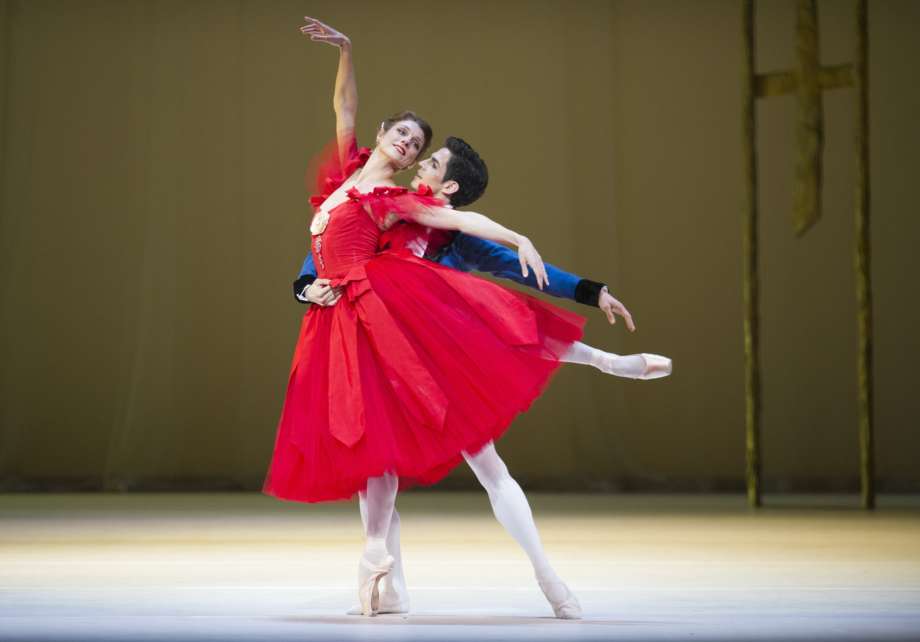 Zenaida Yanowsky As Marguerite And Federico Bonelli As Armand ¬ Roh Tristram Kenton 2013